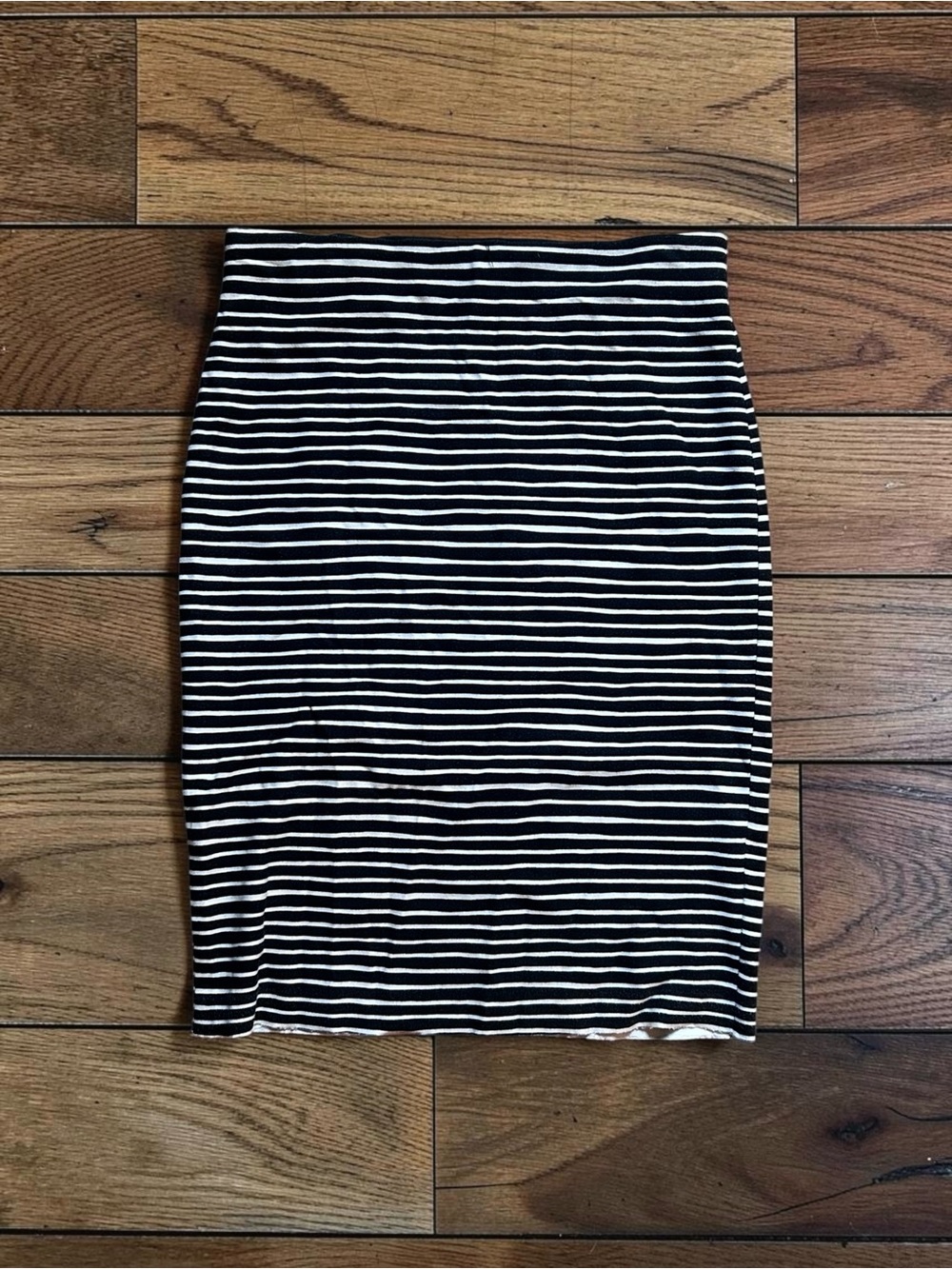 Women’s M LOFT Black White Striped Stretch Knit Midi Pencil Skirt